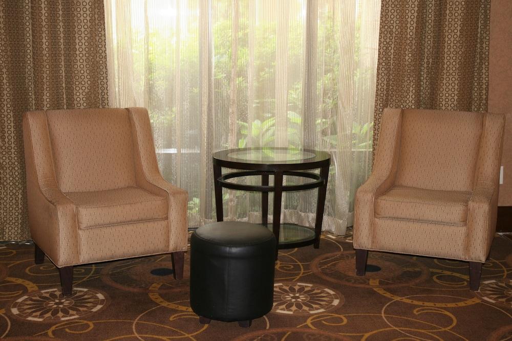 Hotel Hampton & Birmingham-pelham - I-65 3*