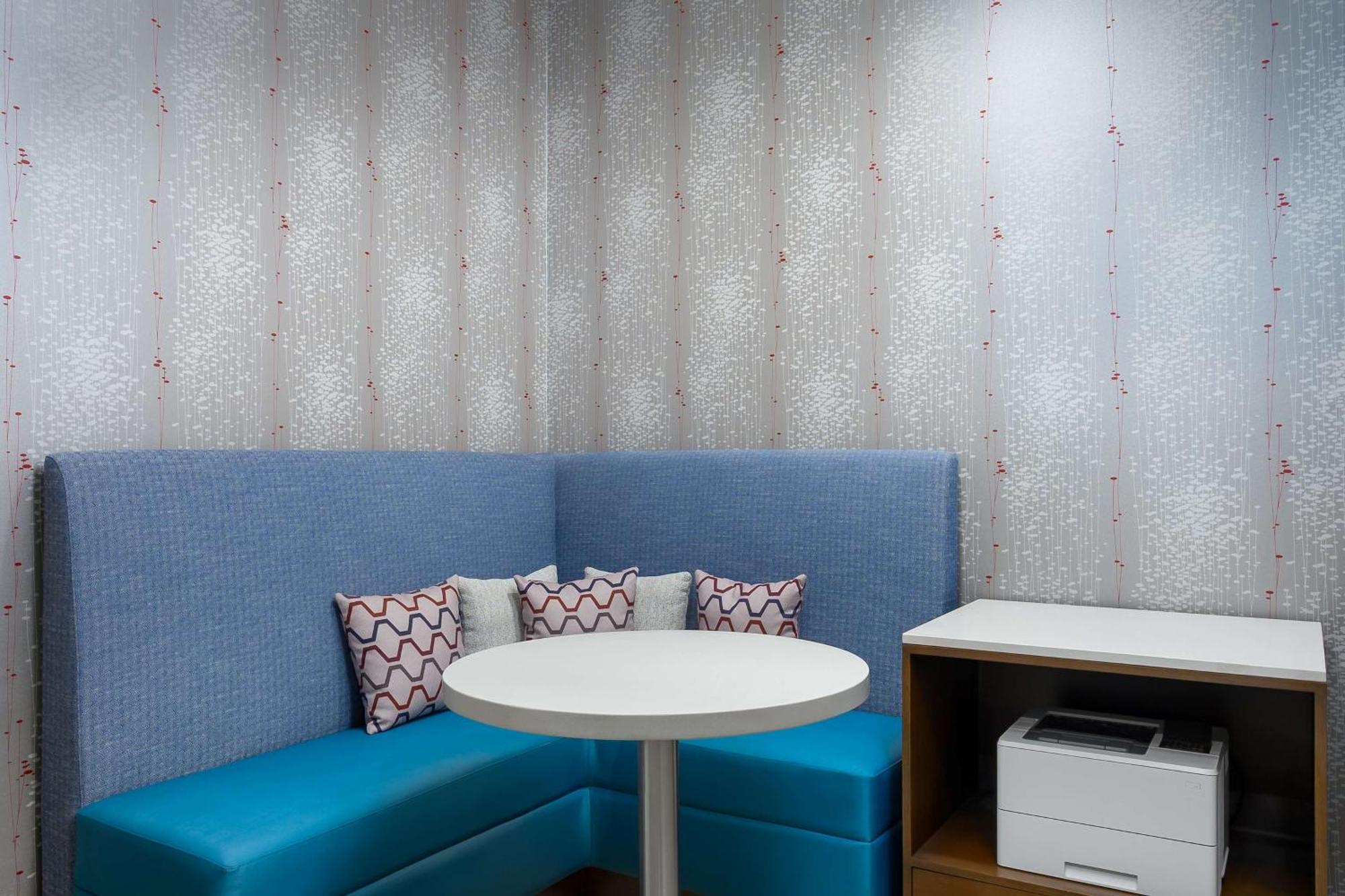 Hampton & Birmingham-pelham - I-65 Hotel Pelham