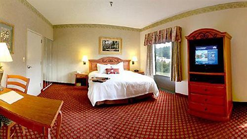 Hotel Hampton & Birmingham-pelham - I-65 3*